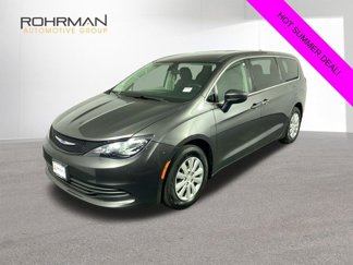 Used 2019 Chrysler Pacifica L image 1