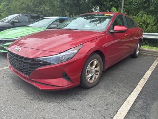 Used 2022 Hyundai Elantra SE image 1