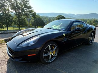 Used 2013 Ferrari California image 1