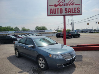 Used 2012 Lincoln MKZ image 1