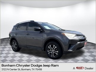 Used 2016 Toyota RAV4 LE image 1