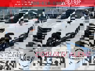 New 2025 Nissan Kicks SR image 1