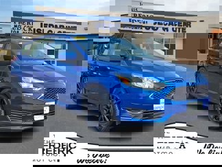 Used 2018 Ford Focus SE image 1