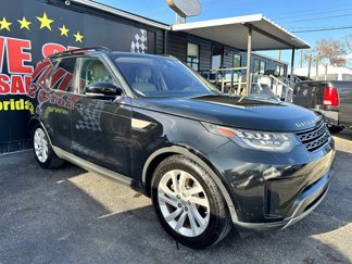 Used 2017 Land Rover Discovery SE image 1