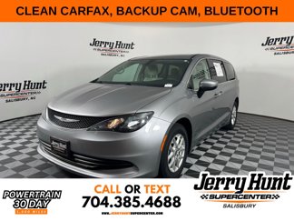 Used 2017 Chrysler Pacifica LX image 1