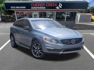 Used 2017 Volvo V60 T5 Cross Country w/ Climate Package image 1