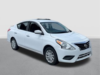 Used 2019 Nissan Versa SV image 1