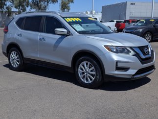 Used 2017 Nissan Rogue SV image 1