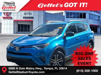 Used 2016 Toyota RAV4 LE image 1