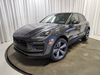 Used 2025 Porsche Macan image 1