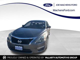 Used 2015 Nissan Altima 2.5 SV image 1