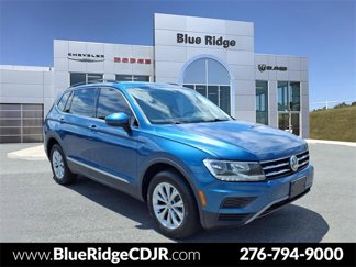Used 2018 Volkswagen Tiguan SEL image 1