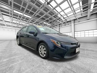 Used 2022 Toyota Corolla LE image 1