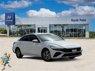 New 2025 Hyundai Elantra SE image 1