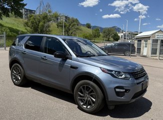 Used 2019 Land Rover Discovery Sport HSE image 1
