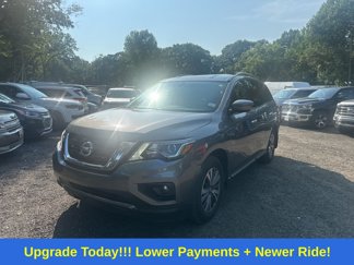 Used 2020 Nissan Pathfinder SV image 1