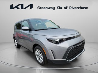 New 2025 Kia Soul LX image 1