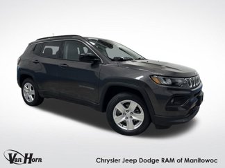 Used 2022 Jeep Compass Latitude w/ Sun and Sound Group image 1