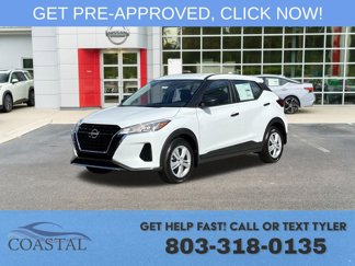 New 2025 Nissan Kicks Play S image 1