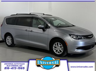 Used 2021 Chrysler Voyager Lxi image 1