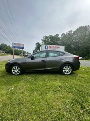 Used 2018 MAZDA MAZDA3 Sport image 1