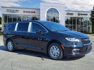 New 2025 Chrysler Pacifica Select image 1