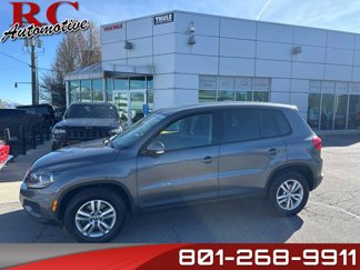 Used 2014 Volkswagen Tiguan S image 1