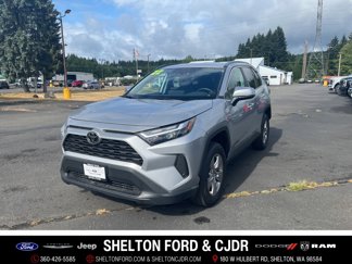 Used 2022 Toyota RAV4 XLE image 1