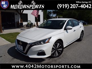 Used 2022 Nissan Altima 2.5 SV image 1