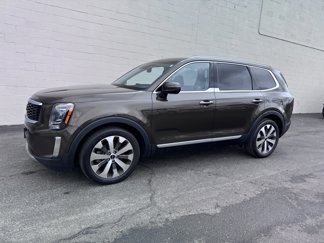 Used 2022 Kia Telluride S image 1