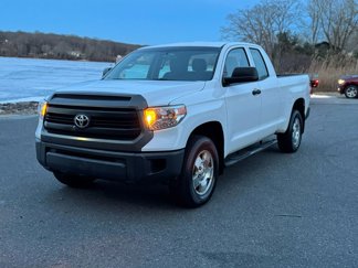 Used 2014 Toyota Tundra SR image 1