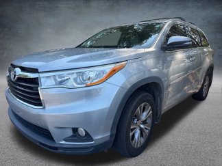 Used 2014 Toyota Highlander XLE image 1