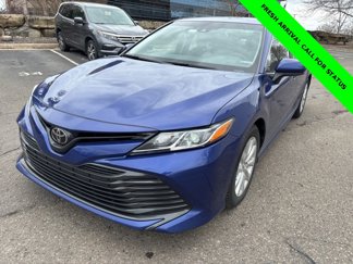 Used 2018 Toyota Camry image 1