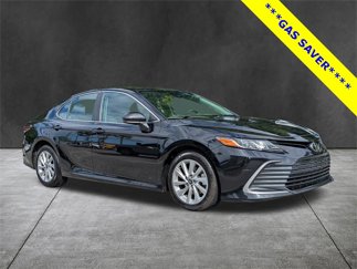 Used 2023 Toyota Camry LE image 1