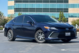 Used 2021 Toyota Camry XLE w/ Navigation Upgrade Package image 1