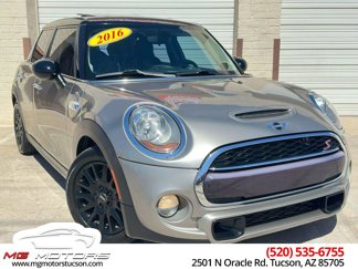 Used 2016 MINI Cooper S image 1