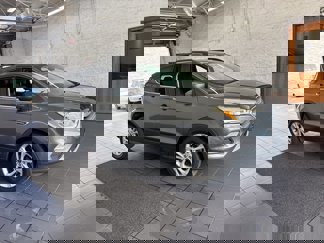 Used 2017 Ford Escape SE w/ Equipment Group 201A image 1