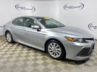Used 2023 Toyota Camry LE image 1