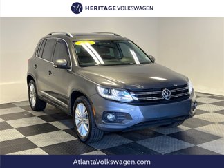 Used 2016 Volkswagen Tiguan SE image 1