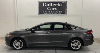 Used 2018 Ford Fusion SE image 1
