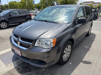 Used 2018 Dodge Grand Caravan SE w/ UConnect Hands-Free Group image 1