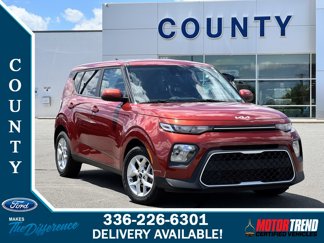Used 2022 Kia Soul LX w/ Technology Package image 1