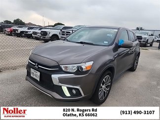 Used 2019 Mitsubishi Outlander Sport SE image 1