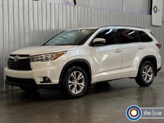 Used 2015 Toyota Highlander XLE image 1