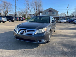 Used 2011 Toyota Avalon Limited image 1