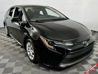 Used 2024 Toyota Corolla LE image 1