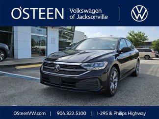 Certified 2023 Volkswagen Jetta SE image 1