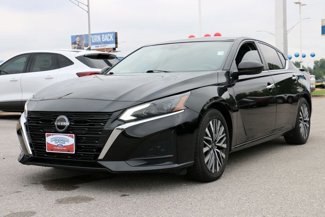 Used 2023 Nissan Altima 2.5 SV image 1