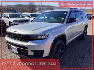 Used 2021 Jeep Grand Cherokee L Laredo image 1