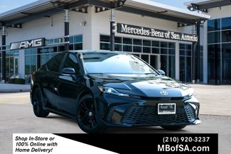 Used 2025 Toyota Camry LE image 1